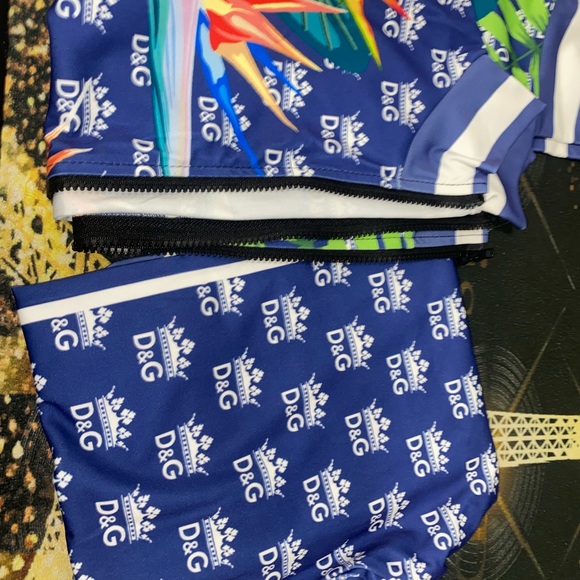 Tracksuit - Picture 8 of 8